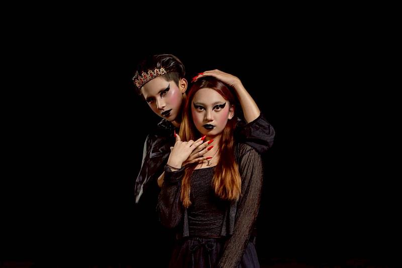 文藻外大德文戲劇公演登場，改編白雪公主劇。