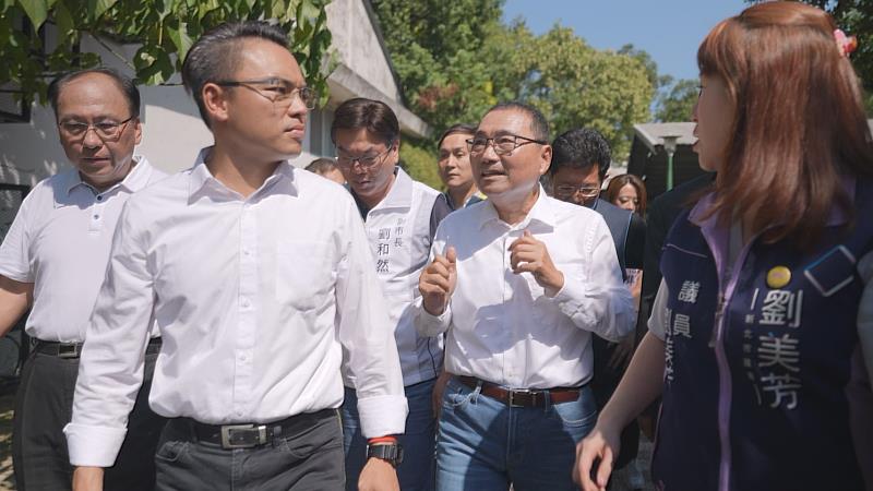 市長視察泰板輕軌路線