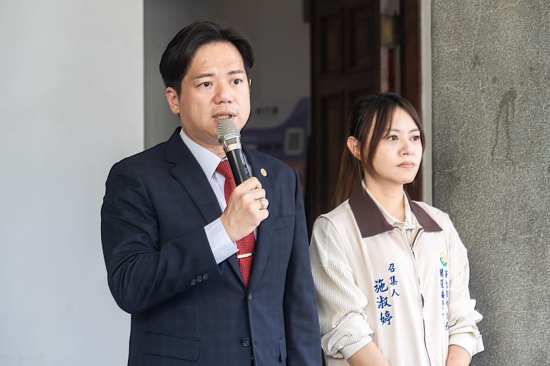 邱代理市長慰勉啟程役男。