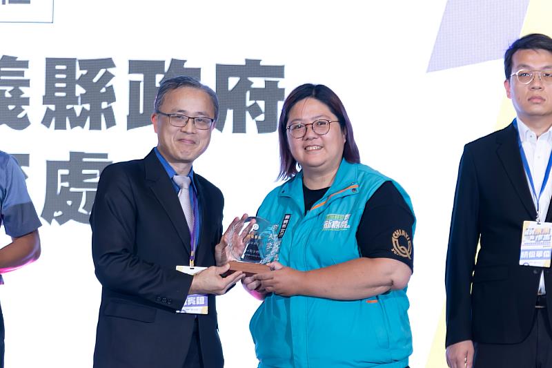 嘉義縣校園反毒成效卓越 獲教育部防制學生藥物濫用績優單位殊榮