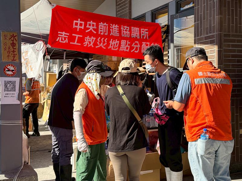 EMBA校友們前往分配地點
