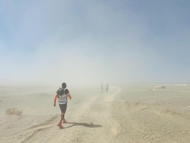 戈壁挑戰早已成為東海EMBA,甚至是全球華人EMBA的重要活動,學員在極限中學會調適壓力、珍惜當下,從逆境中培養堅毅,是EMBA最珍貴的一課。