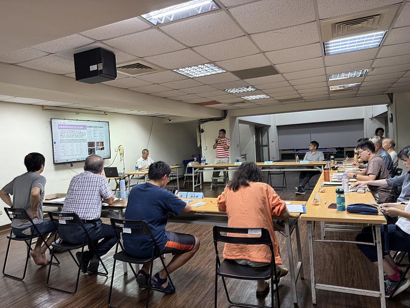 梅竹山莊「都市更新整建維護」說明會。