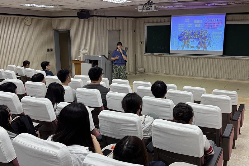 南大語文教育學系（現為國語文學系）校友詹琇惠回顧在校時期的學習歷程，說明南大教育如何奠定其公職之路的基礎。