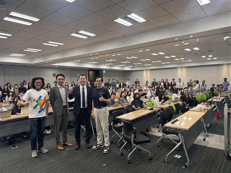 勤業眾信顧問業務服務團隊今（14）日攜手Google Cloud舉辦「Deloitte x Google Cloud Agentic AI實戰訓練營」