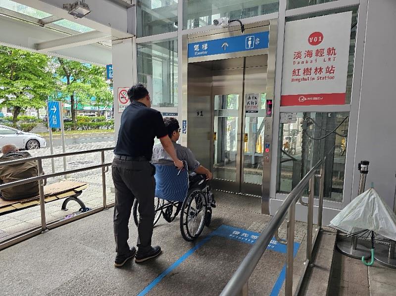 淡海輕軌智慧派梯