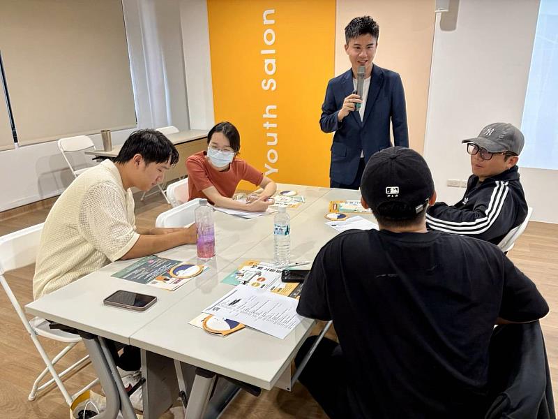 青年參與職涯工作坊，積極與講師互動（歷史照片）