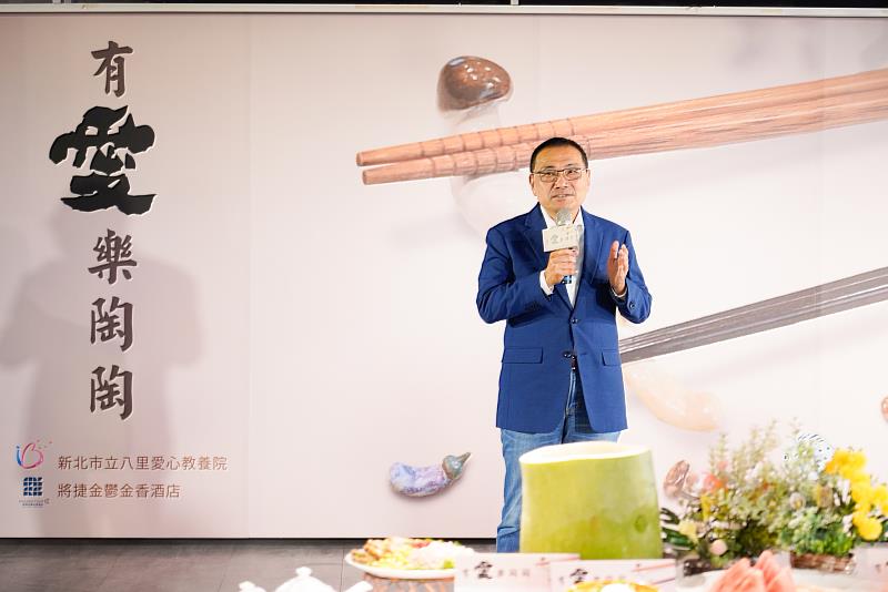 新北市長侯友宜對於身障生突破身體限制完成創作深受感動，並肯定此次跨界合作是市府、企業與社福單位攜手實踐《身心障礙者權利公約（CRPD）》及企業ESG的最佳典範