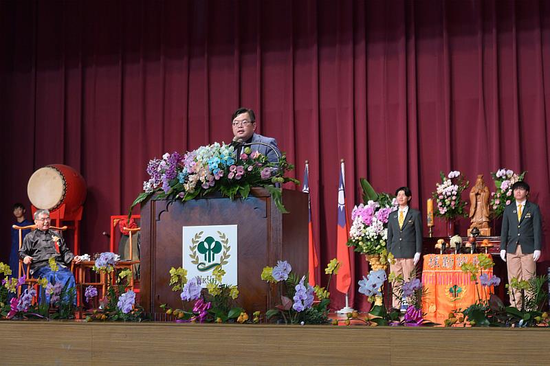 不二緻果洪士峰董事長以自身實例和同學分享知識就是力量