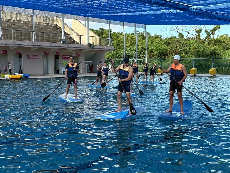 水域安全立槳體驗課程。