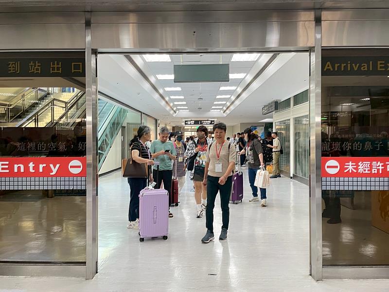 臺東縣政府拓展雙向直航觀光 澎湖首次包機正式啟動