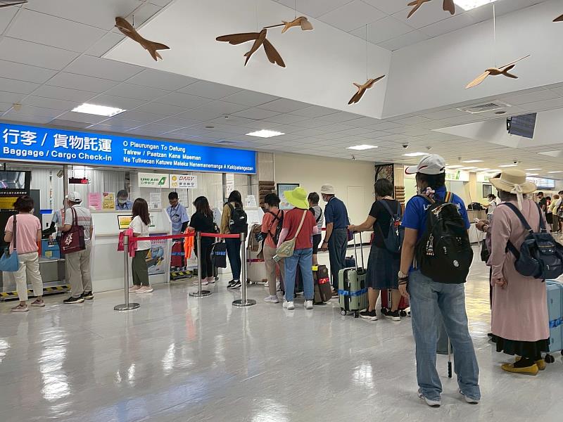 臺東縣政府拓展雙向直航觀光 澎湖首次包機正式啟動