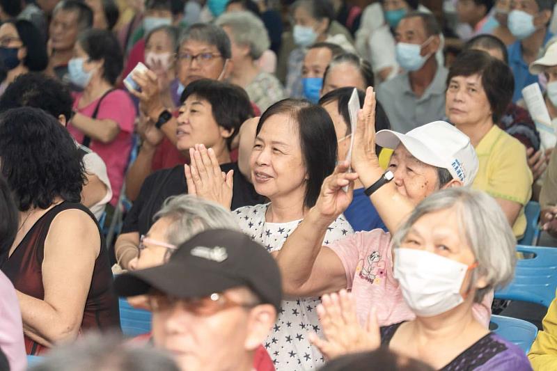 現場共吸引250位里鄰長與市民朋友參與,場面熱絡。