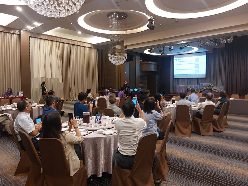 業者關注政府提供之相關資源與輔導措施