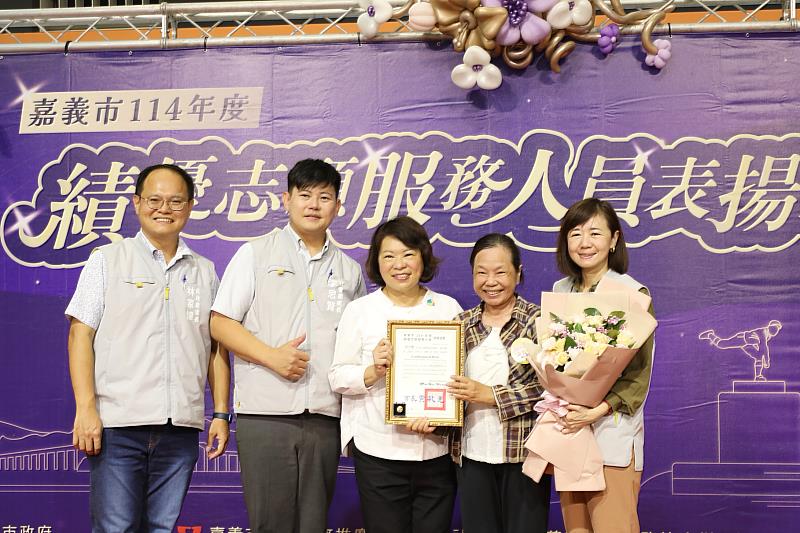 0_觀光新聞處志工林月霞女士 (1)
