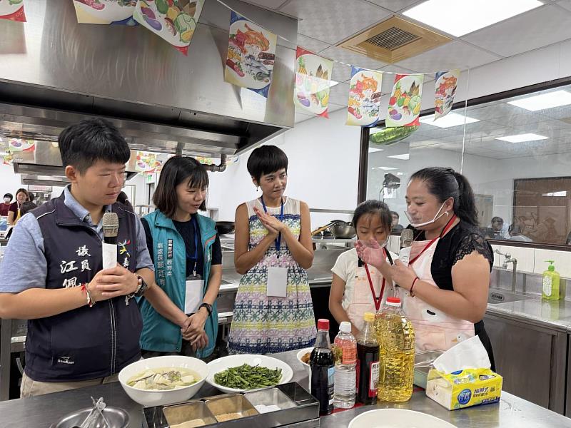嘉義縣114年度營養午餐吃在地、食當季廚藝競賽登場!-4