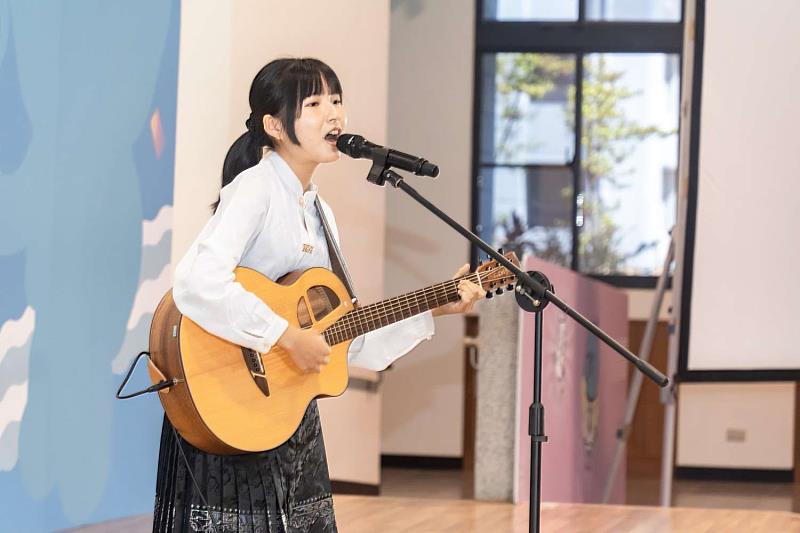 《Water頌》歌曲改編獲水漾新聲獎梁羽姍現場演唱。