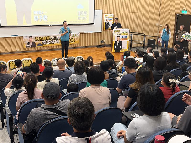 職涯名人講座登場!郭子乾幽默開講「別怕轉彎,人生總有笑點」-4