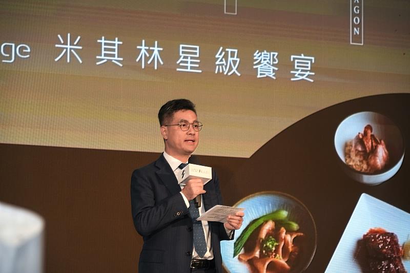 星宇航空執行長翟健華表示：「此次合作不僅是雙方對生活品味的共鳴，更是星宇航空首次將米其林星級餐廳菜色正式引進機場貴賓室。」