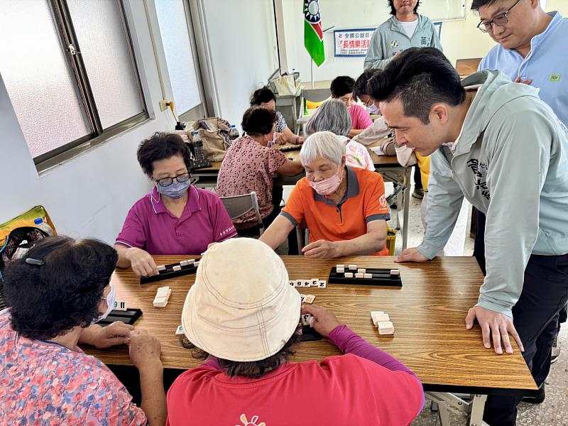 救國團「公益不停步•臺灣齊守護」全國公益連線太平文衡殿長青樂活趴熱鬧登場