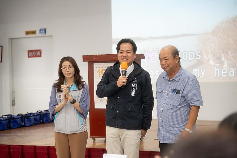 邱代理市長致詞。