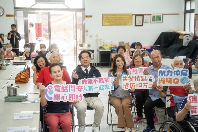 水源社區共餐據點巡禮大合照。