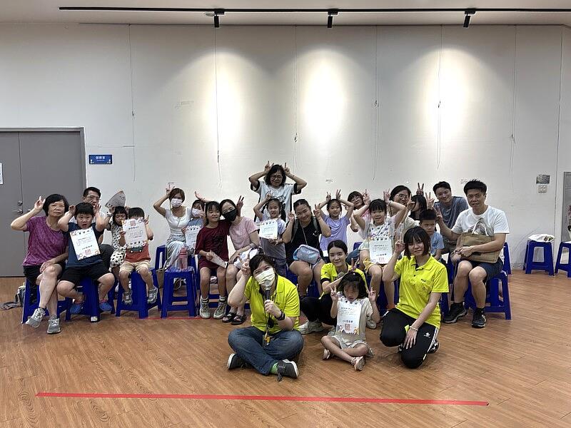 「奔月吧！中秋親子運動會」八德熱鬧登場，
親子挑戰神話關卡歡樂迎中秋
