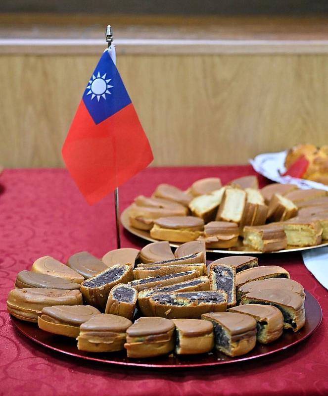 台灣紅豆車輪餅、奶油車輪餅