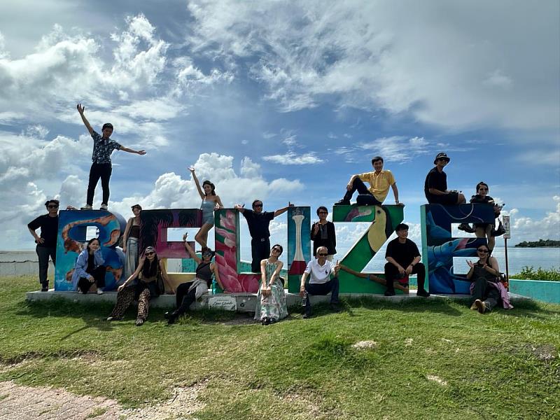 訪團體驗貝里斯的美麗海岸線風光