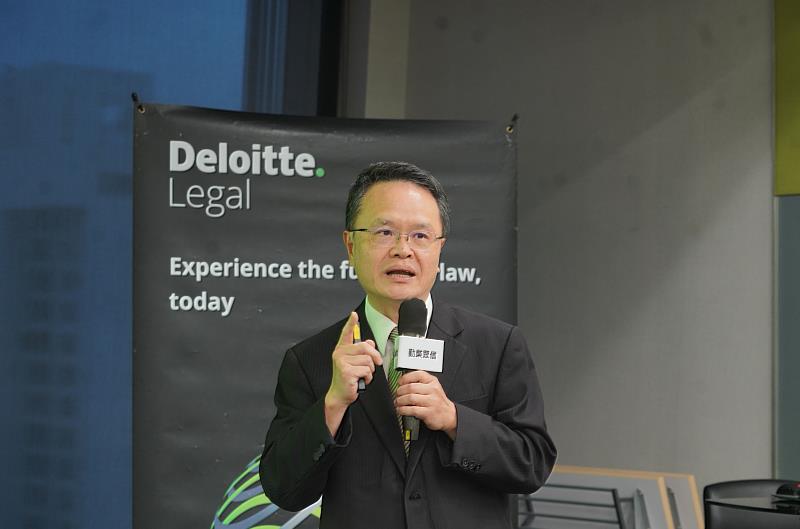 經濟部智慧財產局局長廖承威