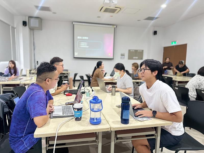 「嘉我好漾」線上創業課程，AI浪潮點燃創新力-3