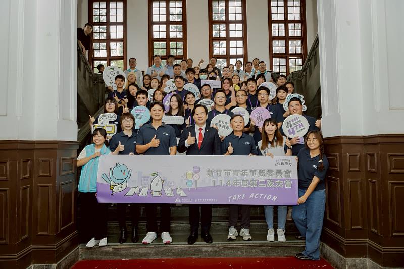 竹市第四屆青委會大合照。
