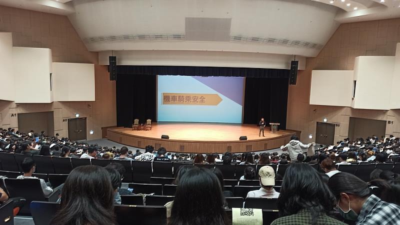 廖添寶組長強調機車防禦駕駛