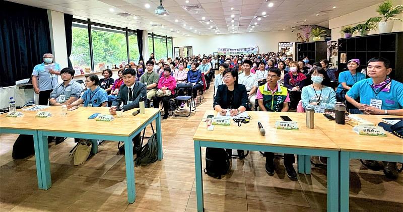 圖3 伯公照護站座談會大合照