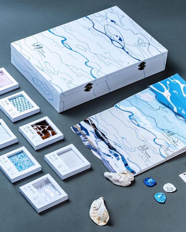 榮獲2025年德國iF設計獎的作品《溯 Ocean Sustainability》。這項海廢再生推廣教具以海洋永續為核心，展現了南臺學子將設計融入環境關懷與社會責任的實踐力。