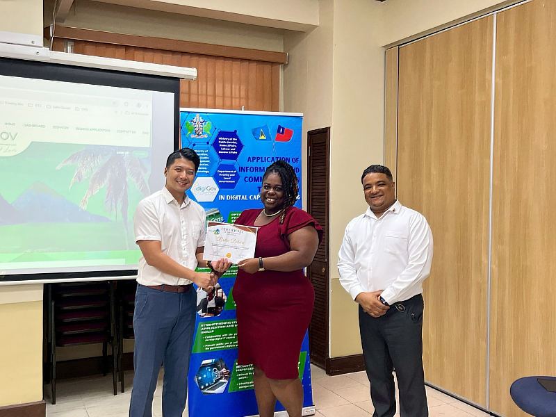 國合會駐聖露西亞技術團亦於9月16日至17日，在當地公務人員訓練中心舉辦「資安意識訓練班」