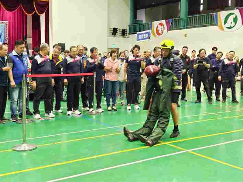 市長侯友宜觀看選手示範比賽項目