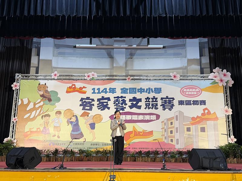 客委會參事孫于卿代表古主委感謝師長及學生