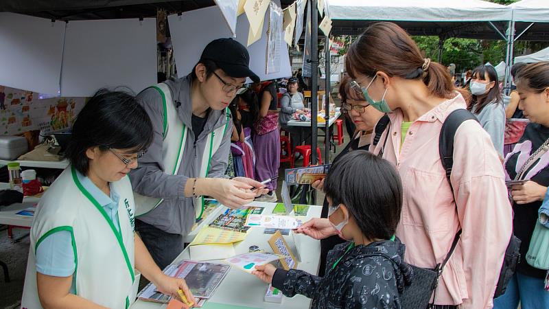 2025新北社造成果展由16組社造團隊設計關卡，邀請民眾體驗。