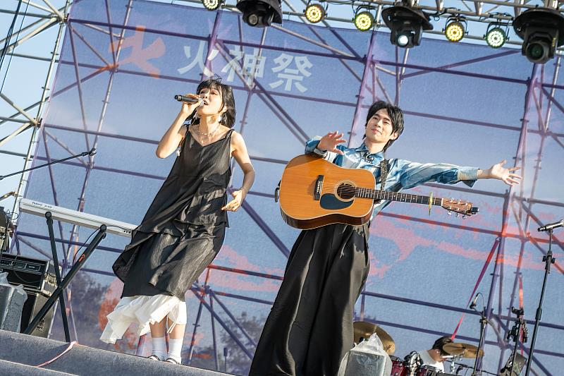 臺灣首屆國際火舞藝術節《火神祭》,來自5國10組火舞表演團隊以及6組潮流樂團熱力點燃漁光島