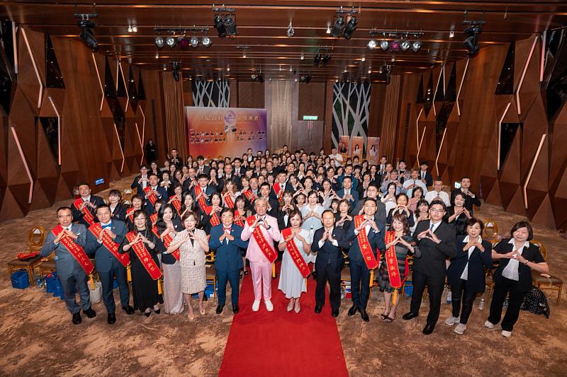 富士達保經大北部世紀高峰頒獎典禮合照
