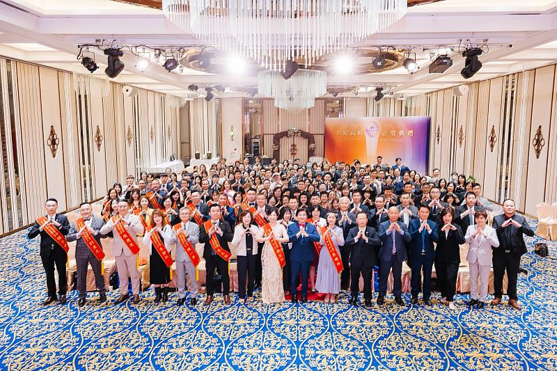富士達保經大中南部世紀高峰頒獎典禮合照