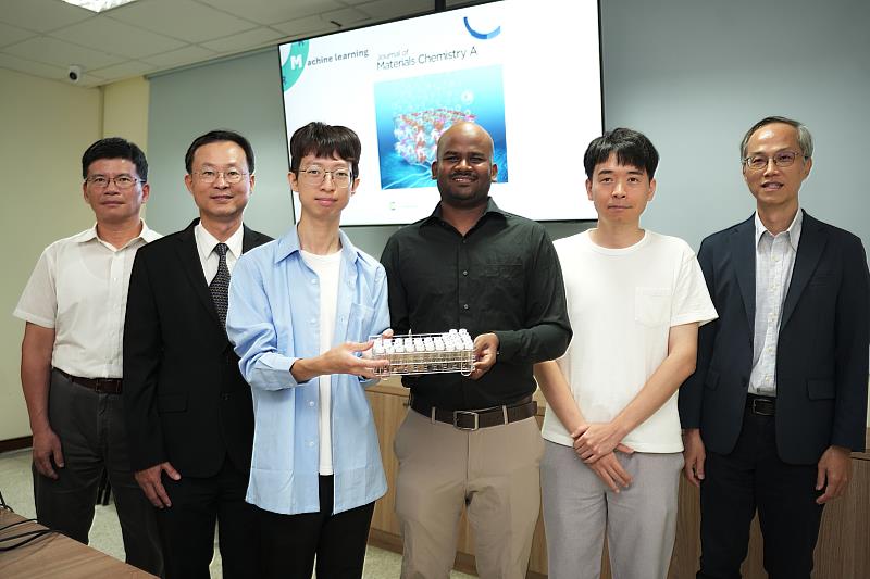 興大團隊以人工智慧推動氫能源研究 成果登上國際頂尖期刊《Journal of Materials Chemistry A》