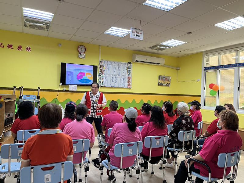 講師講授性別平等教育的3個核心概念