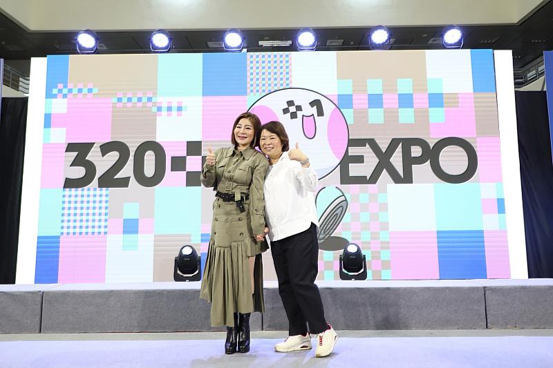 黃敏惠市長與藝人王彩樺