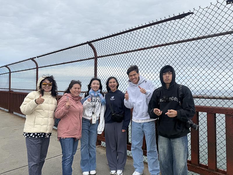 接待家庭於家庭日帶學生到舊金山一日遊