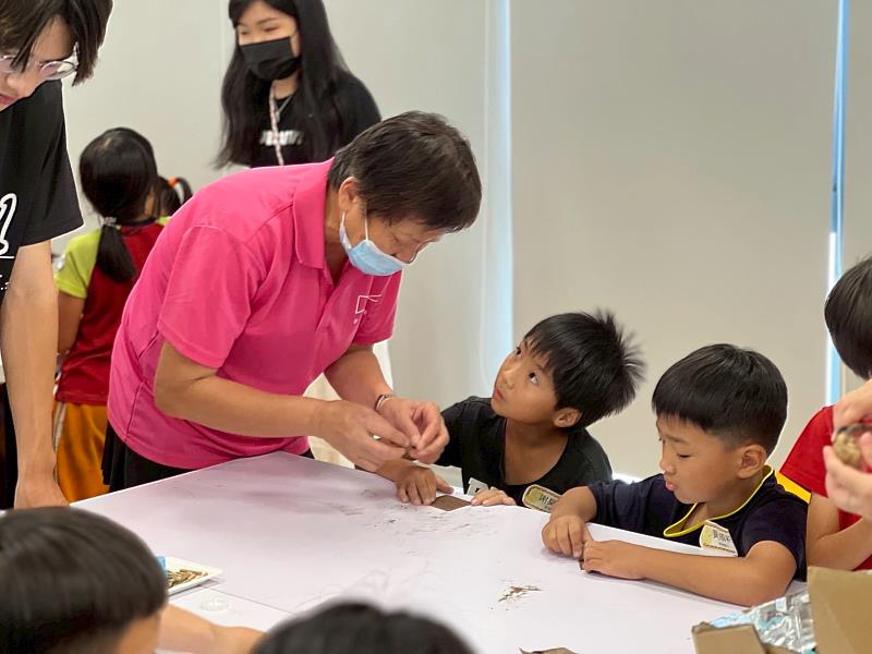 永續方舟館志工隊專業服務展熱情 永續教育更深入