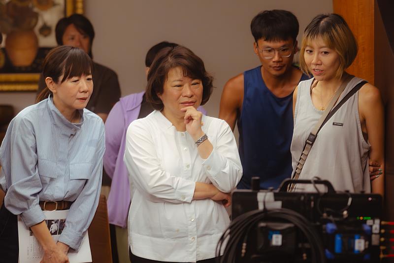 黃敏惠市長至拍攝現場探班