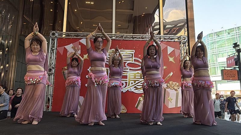 舞動青春．活力無限－新竹終身學習中心成果展演（肚皮舞）