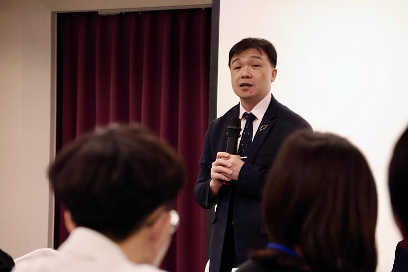 陸委會副主委沈有忠親臨開幕式致詞。